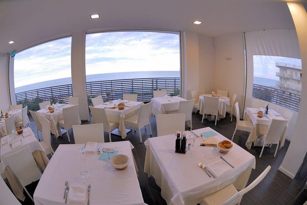 Medi Garden Hotel&Residence Alba Adriatica Exterior foto