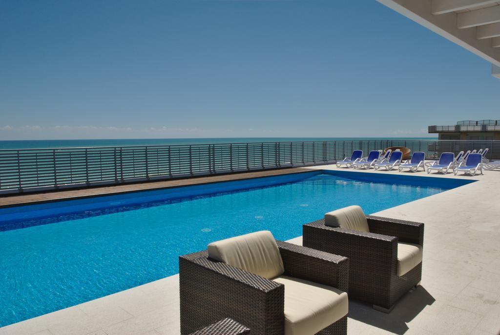 Medi Garden Hotel&Residence Alba Adriatica Exterior foto