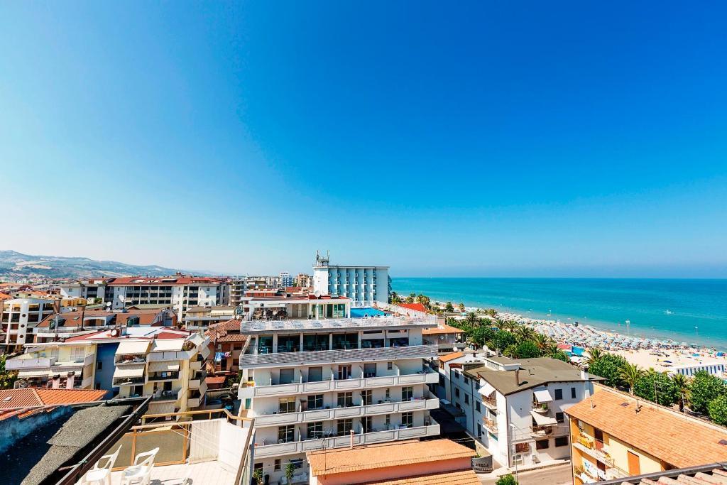 Medi Garden Hotel&Residence Alba Adriatica Exterior foto